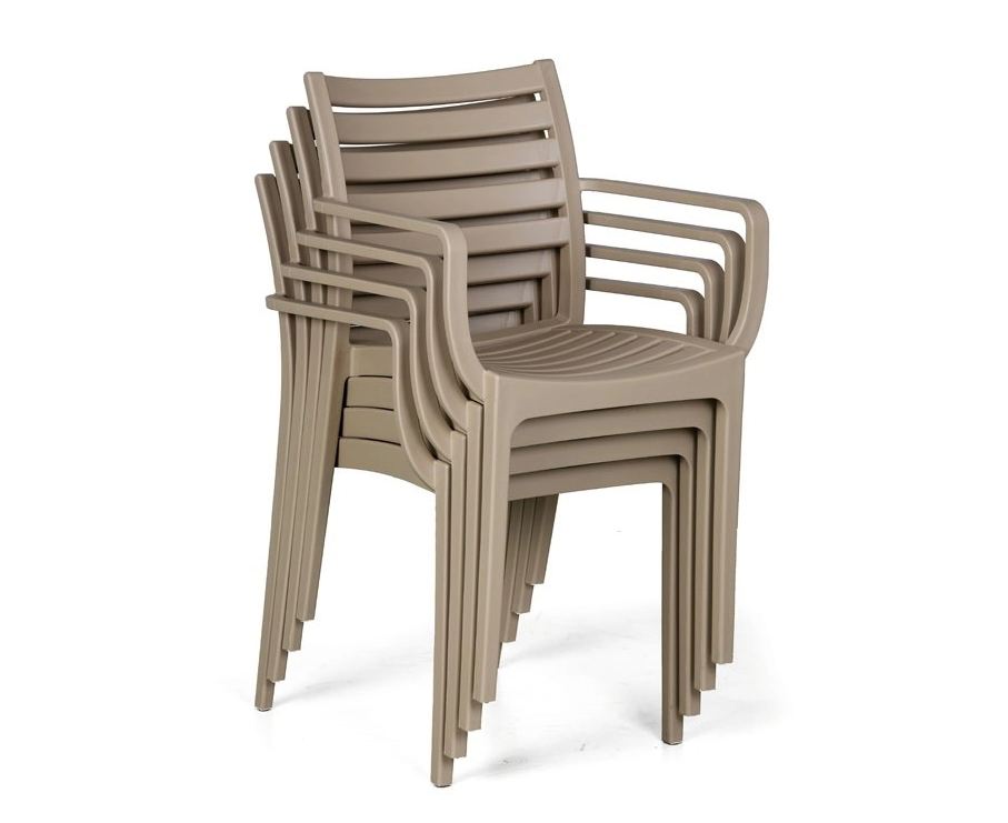 stohovateľné stoličky